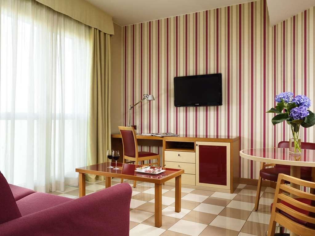 Una Hotels The One Milano Hotel & Residence San Donato Milanese Camera foto