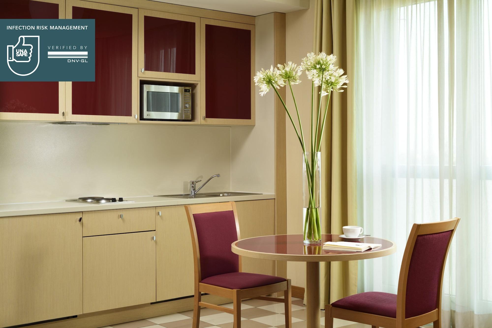 Una Hotels The One Milano Hotel & Residence San Donato Milanese Esterno foto