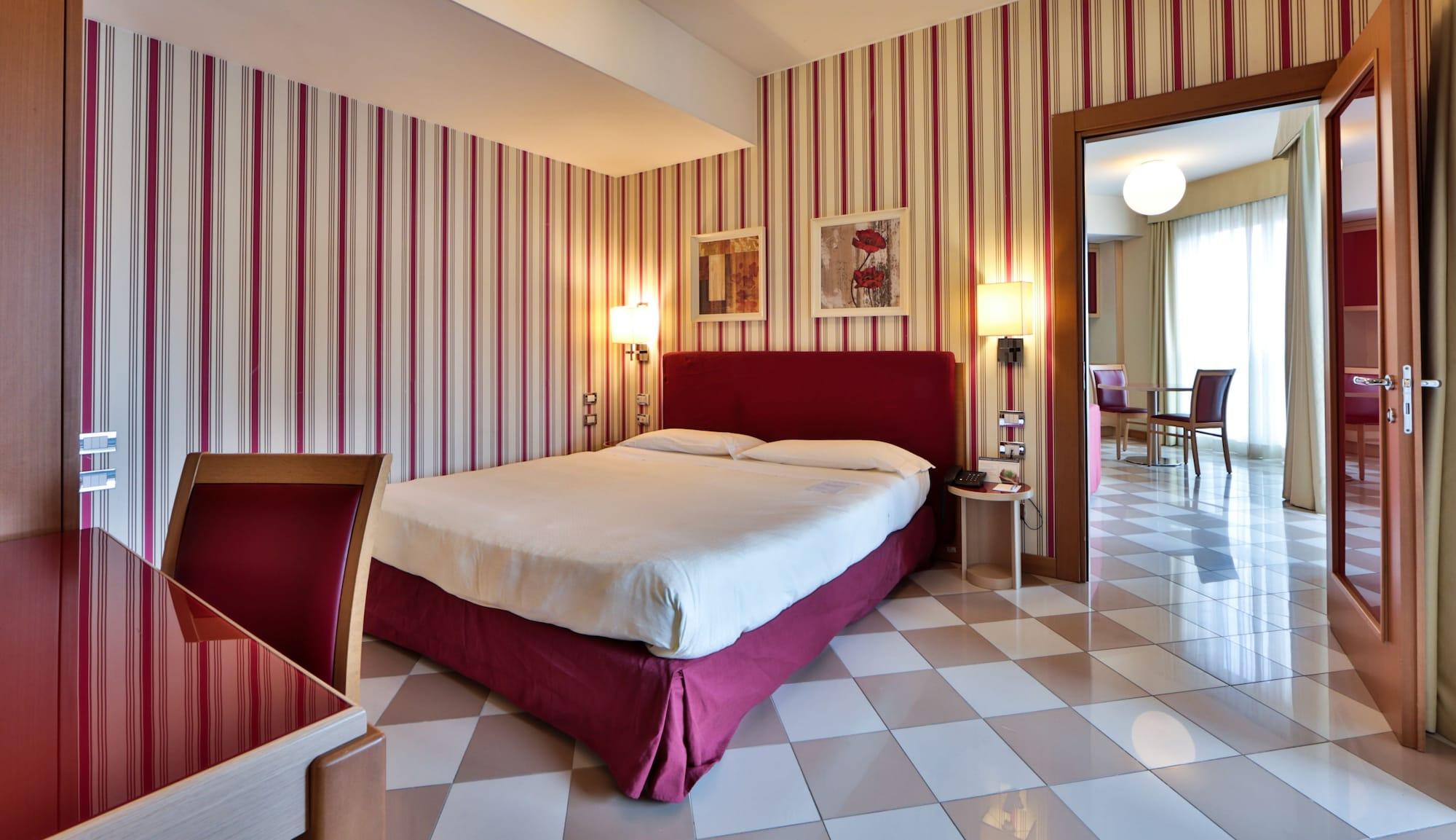 Una Hotels The One Milano Hotel & Residence San Donato Milanese Esterno foto
