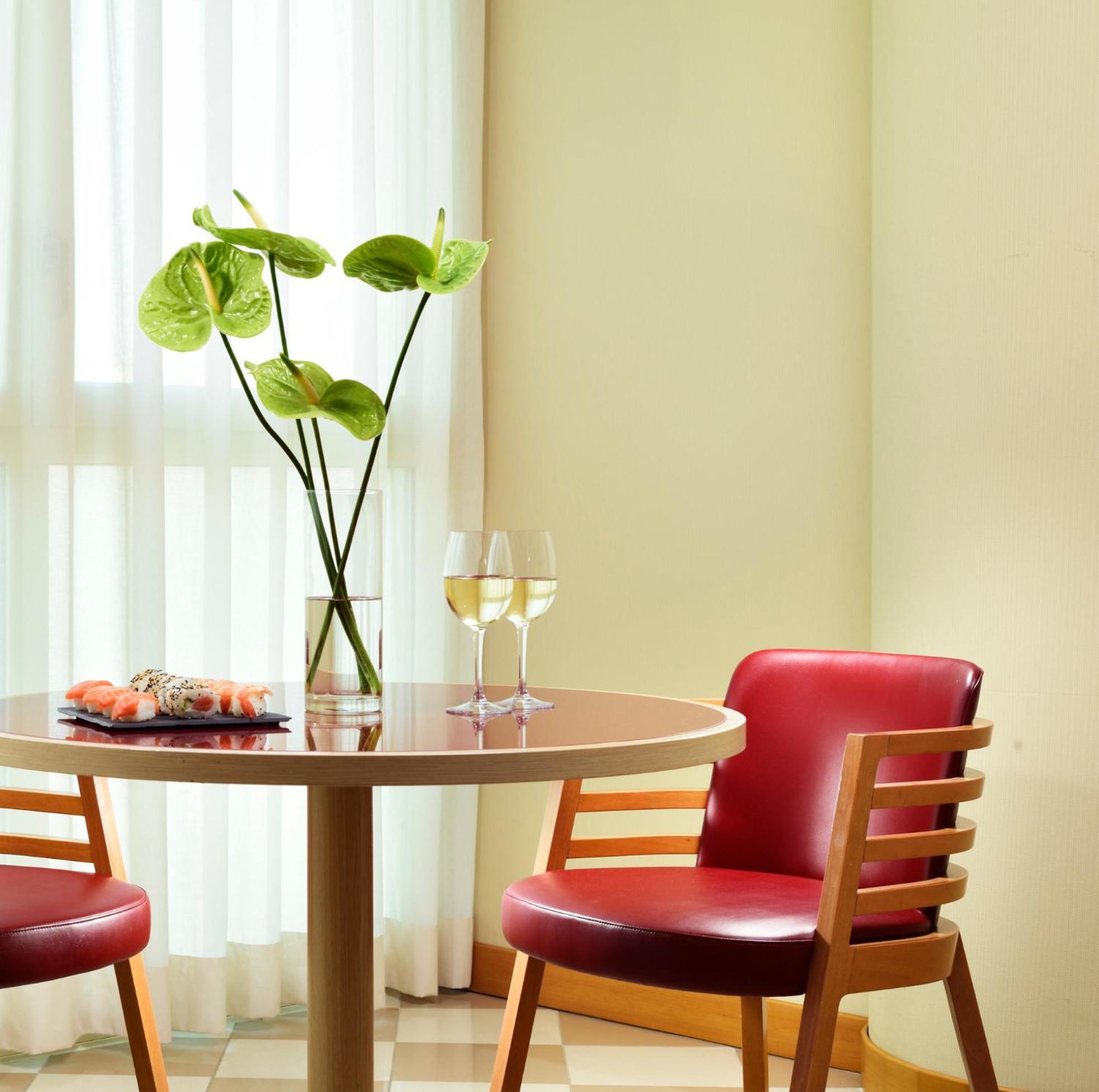 Una Hotels The One Milano Hotel & Residence San Donato Milanese Esterno foto