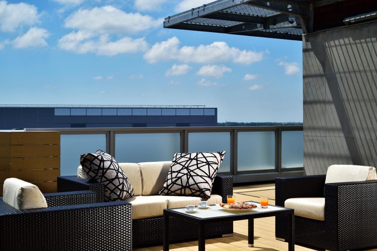 Una Hotels The One Milano Hotel & Residence San Donato Milanese Esterno foto